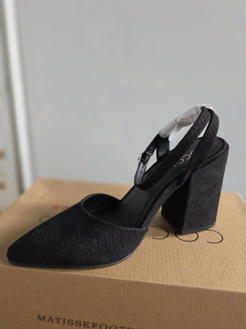 Coconuts by Matisse "Ritual" Ankle Strap Pumps, Sz 7